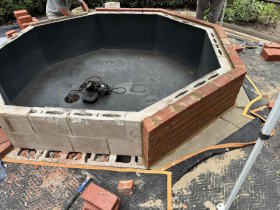 Flexible liner installation